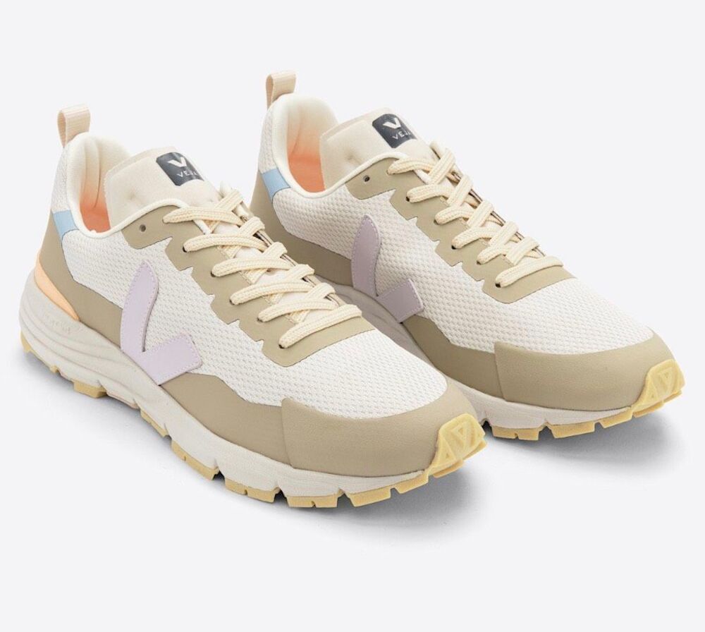Veja Dekkan Alveomesh Sneaker Womens Sz 40/ US 9, $155